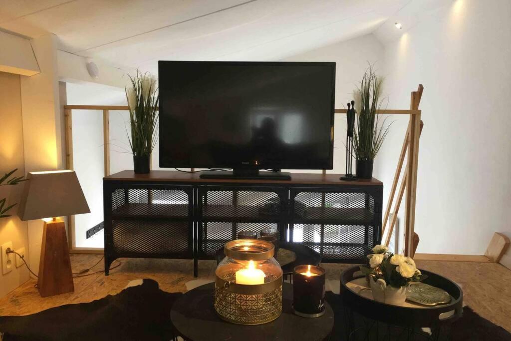 Cosy Appartement ,Dinant, Abbaye De Maredsous 昂内 外观 照片